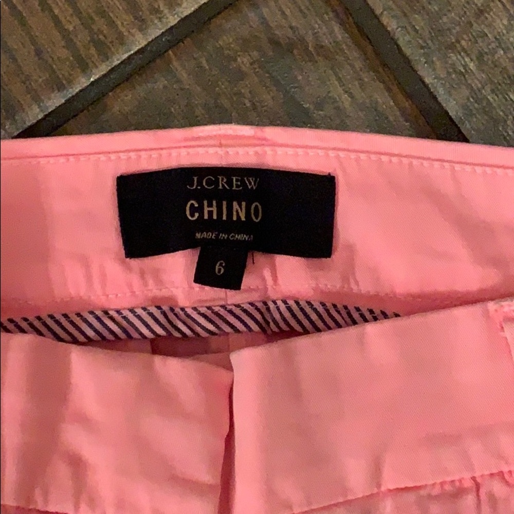 Shorts - Picture 3 of 4